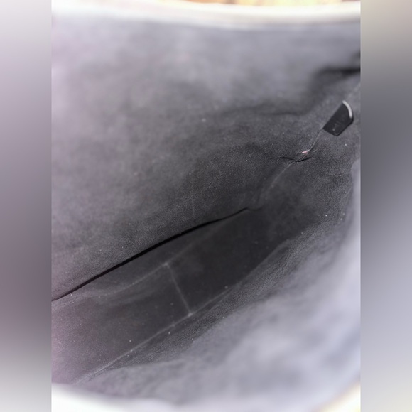 CELINE HELOISE BAG CUIR TRIOMPHE IN SUPPLE CALFSKIN BLACK HOBO MEDIUM - Picture 12 of 12